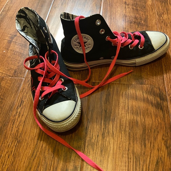 Blondie ⚡️ - Picture 2 of 6